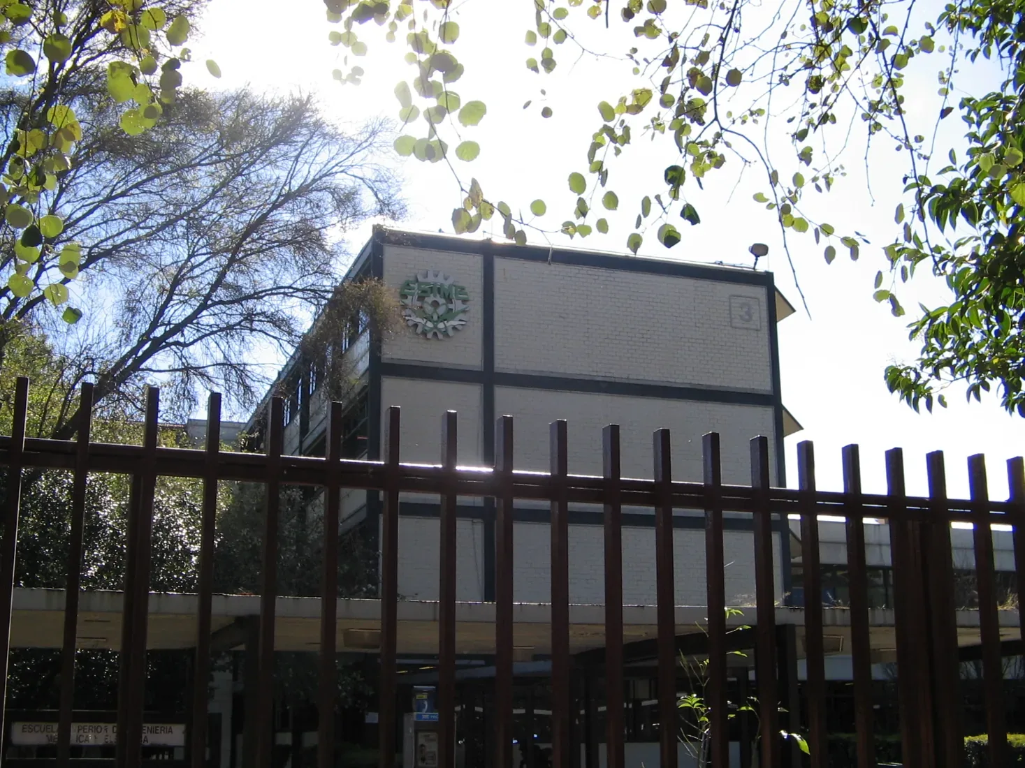 Edificio 3 de la ESIME Zacatenco, IPN