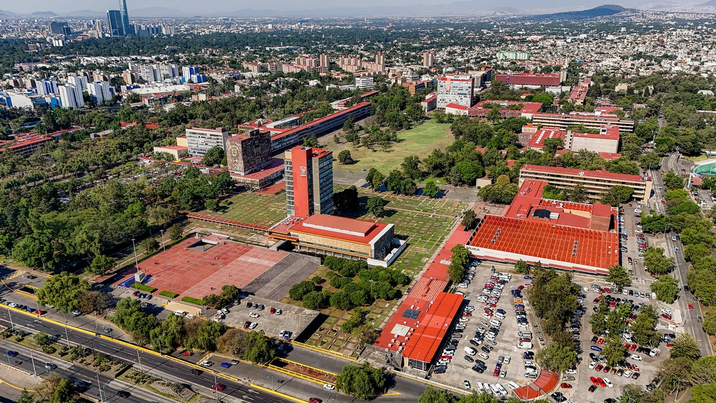 Vista aérea de Las Islas y Rectoría de Ciudad Universitaria, UNAM